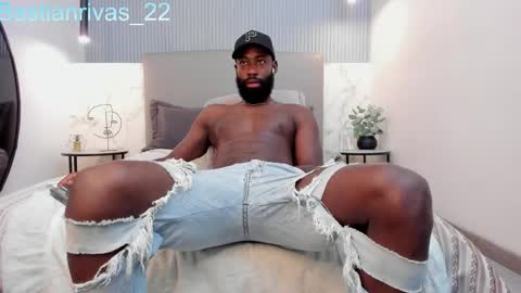 Bastian. online show from 10/17/25, 11:46