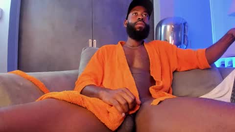 Bastian. online show from 11/02/25, 07:33