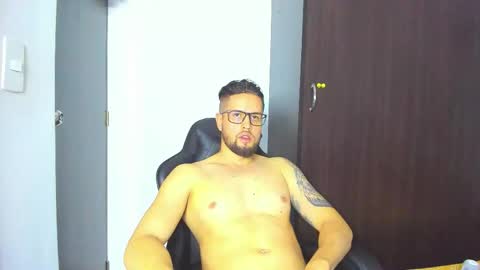 Snapshot of bastianwatson10 chatting on 11/07/25, 03:56 bastianwatson10 online show from 11/07/25, 03:56