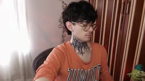 Bastiel online show from 12/18/25, 04:46