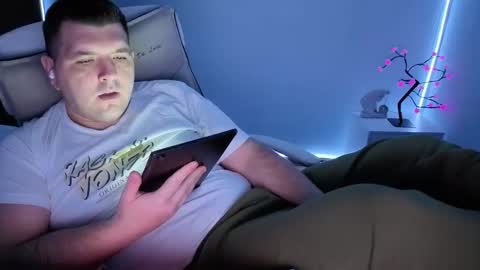 BASY online show from 12/19/25, 04:30