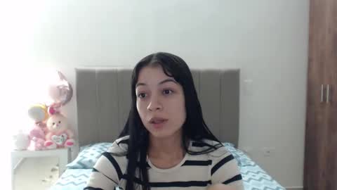 Snapshot of bat_777 chatting on 10/13/25, 11:49 Aron online show from 10/13/25, 11:49