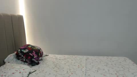 Snapshot of bat_777 chatting on 11/08/25, 03:39 Aron online show from 11/08/25, 03:39