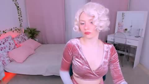 Snapshot of bat_laughing_bat chatting on 05/05/26, 11:29 Ask me online show from 05/05/26, 11:29