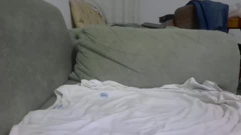 Snapshot of bathoneacock chatting on 02/26/25, 11:37 bathoneacock online show from 02/26/25, 11:37