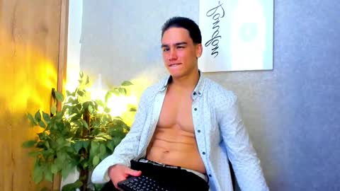Snapshot of battista_turner chatting on 09/27/25, 12:15 battista  online show from 09/27/25, 12:15