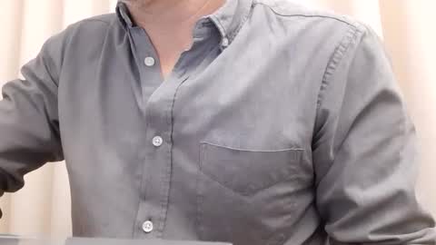 Snapshot of baxter78 chatting on 10/17/25, 10:34 baxter78 online show from 10/17/25, 10:34