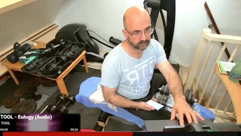 Snapshot of bazzz_8 chatting on 10/02/25, 05:09 bazzz_8 online show from 10/02/25, 05:09