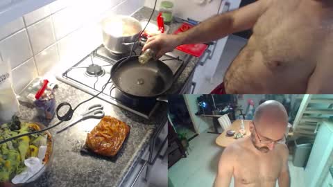 Snapshot of bazzz_8 chatting on 10/10/25, 06:07 bazzz_8 online show from 10/10/25, 06:07