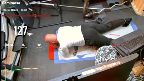 Snapshot of bazzz_8 chatting on 11/25/25, 06:52 bazzz_8 online show from 11/25/25, 06:52