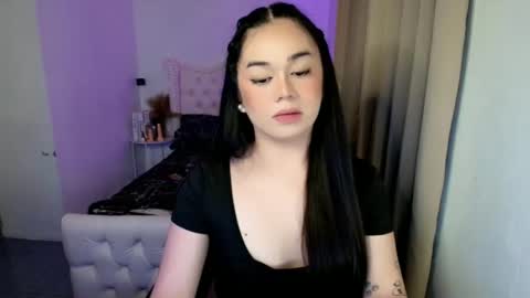 Snapshot of bb__angelxx chatting on 10/27/25, 08:35 Angel online show from 10/27/25, 08:35