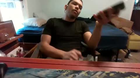 Snapshot of bbbbbro21 chatting on 11/25/25, 02:50 bbbbbro21 online show from 11/25/25, 02:50