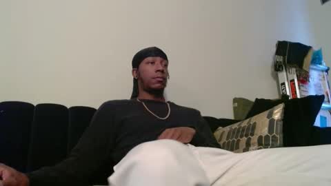 Snapshot of bbc_elrey chatting on 12/01/24, 08:31 Racks online show from 12/01/24, 08:31