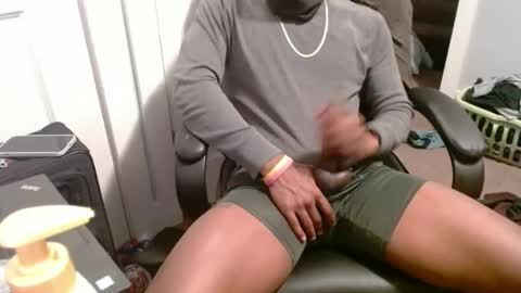 Snapshot of bbc_elrey chatting on 02/06/25, 01:16 Racks online show from 02/06/25, 01:16