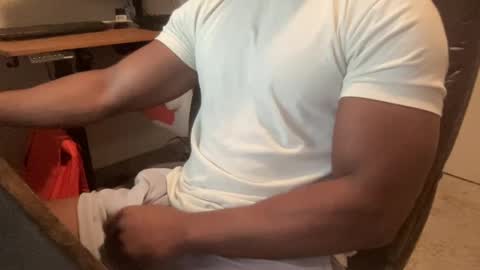 Snapshot of bbcandbody chatting on 01/15/25, 11:43 bbcandbody online show from 01/15/25, 11:43