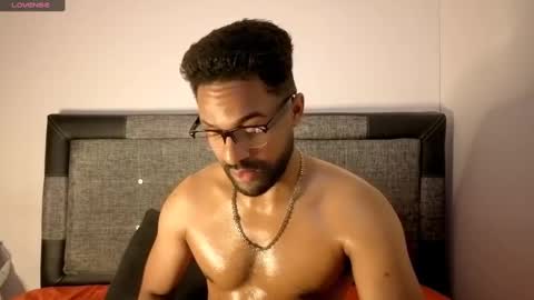 john online show from 10/08/25, 05:16