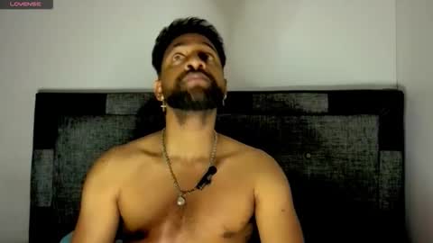 john online show from 11/10/25, 04:00