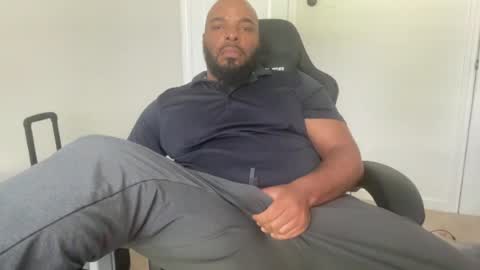Snapshot of bbcfun44 chatting on 06/17/26, 04:30 Zaddy online show from 06/17/26, 04:30