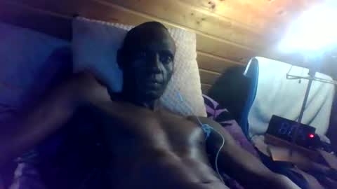 Snapshot of bbcmasterxl chatting on 09/10/25, 06:02 bbcmasterxl online show from 09/10/25, 06:02