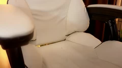 Snapshot of bbgabriellaxx chatting on 12/22/25, 10:45 Gabriella online show from 12/22/25, 10:45