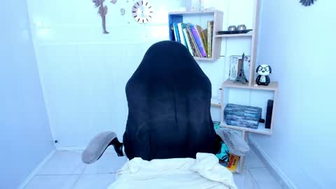 Charlote online show from 05/09/26, 12:21