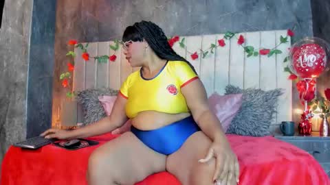 Snapshot of bbwlatina01 chatting on 02/05/26, 12:10 Bbwlatina01 online show from 02/05/26, 12:10