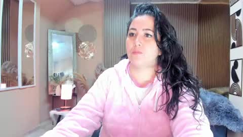 Snapshot of bbwluxurymuse chatting on 05/29/26, 11:19 bbwluxurymuse online show from 05/29/26, 11:19