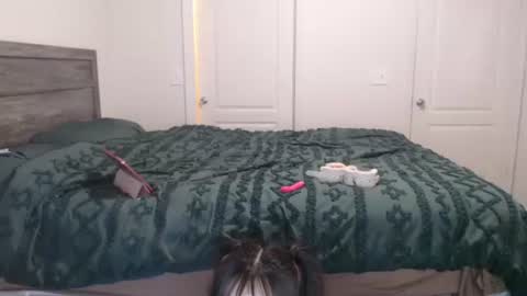 bby_julesss online show from 12/21/25, 01:02