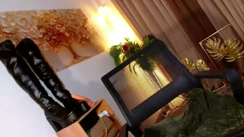 bby_lexielore69 online show from 06/25/26, 11:31
