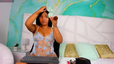 Alexxa online show from 11/21/25, 11:42