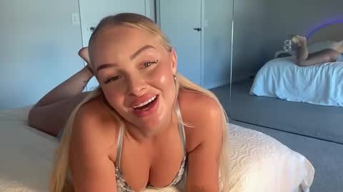 Bree online show from 09/29/25, 11:20