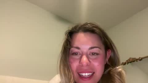 Snapshot of bbygirlxxo chatting on 03/22/26, 01:31 bbygirlxxo online show from 03/22/26, 01:31