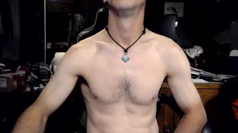 Snapshot of bchillin28 chatting on 10/13/25, 03:34 bchillin28 online show from 10/13/25, 03:34