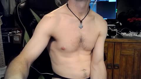 Snapshot of bchillin28 chatting on 01/17/26, 05:23 bchillin28 online show from 01/17/26, 05:23