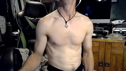 bchillin28 online show from 07/28/26, 03:46