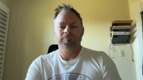 Snapshot of bcjonny chatting on 04/10/26, 05:17 BCJonny online show from 04/10/26, 05:17