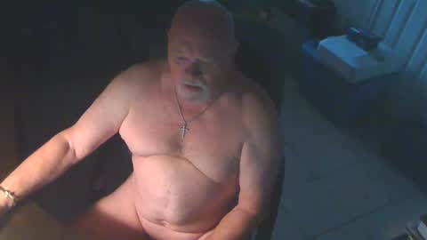 Snapshot of bcstexxx chatting on 03/06/26, 02:24 bcstexxx online show from 03/06/26, 02:24