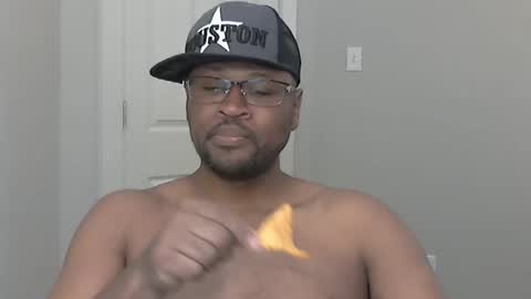 Snapshot of bd37 chatting on 10/27/25, 12:47 Just call me BD online show from 10/27/25, 12:47