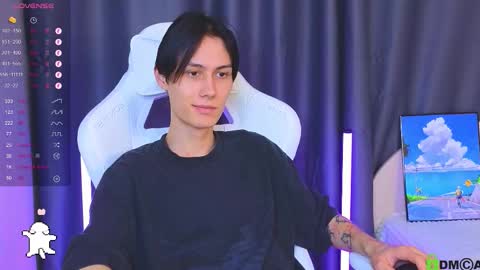 Snapshot of bd_black chatting on 12/14/25, 02:39 Aiden online show from 12/14/25, 02:39