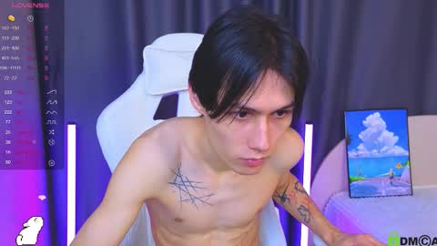 Snapshot of bd_black chatting on 12/15/25, 08:24 Aiden online show from 12/15/25, 08:24