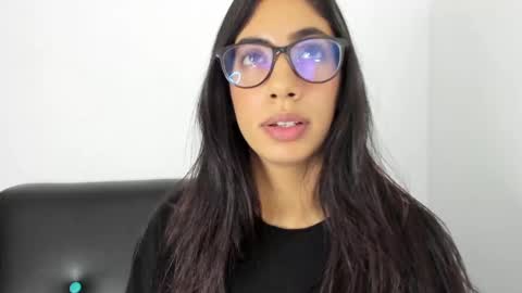 daniela villamizar online show from 12/12/24, 05:48