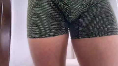 Snapshot of bdever7 chatting on 10/31/25, 04:02 bdever7 online show from 10/31/25, 04:02