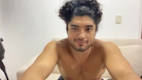 Snapshot of bdever7 chatting on 11/12/25, 02:01 bdever7 online show from 11/12/25, 02:01