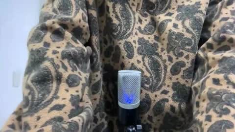 Snapshot of bdever7 chatting on 12/04/25, 08:23 bdever7 online show from 12/04/25, 08:23