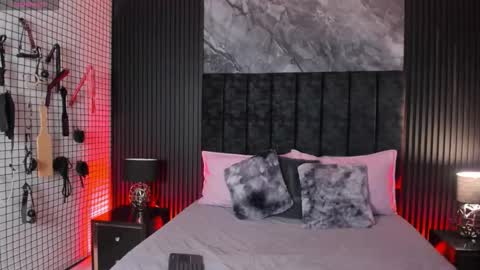 Snapshot of bdsm_doll chatting on 02/08/26, 01:58 Danna online show from 02/08/26, 01:58