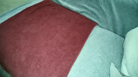 Snapshot of be4your_desire chatting on 12/22/25, 12:07 mikiforfun online show from 12/22/25, 12:07