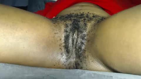 Snapshot of bea_black chatting on 01/13/26, 10:59 bea online show from 01/13/26, 10:59