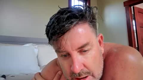 Snapshot of beachboypirate chatting on 10/25/25, 11:10 beachboypirate online show from 10/25/25, 11:10