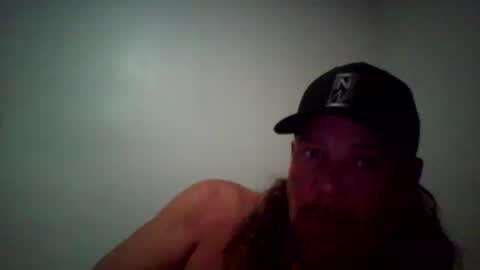 Snapshot of beachmonty chatting on 03/25/26, 04:40 beachmonty online show from 03/25/26, 04:40