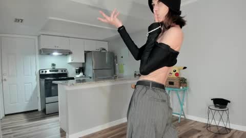 beaniebaby2 online show from 04/26/26, 12:41